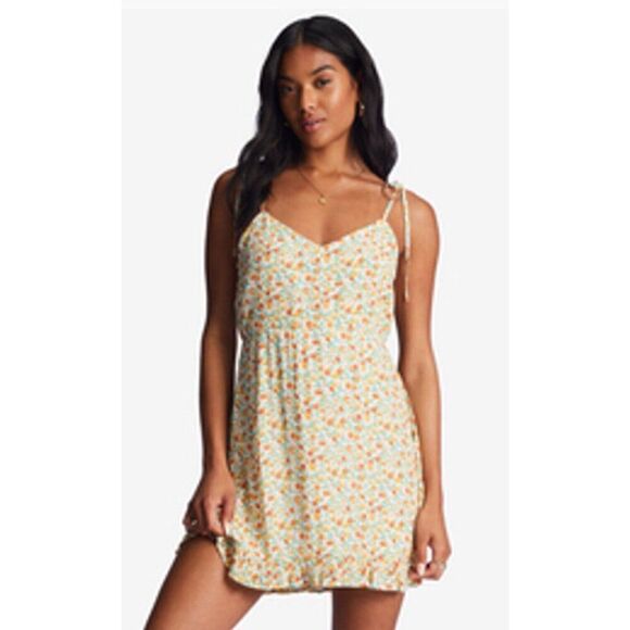 Billabong Heart Breaker Strappy Dress. Size Small/8. Floral Design. NWT. T - Picture 1 of 5
